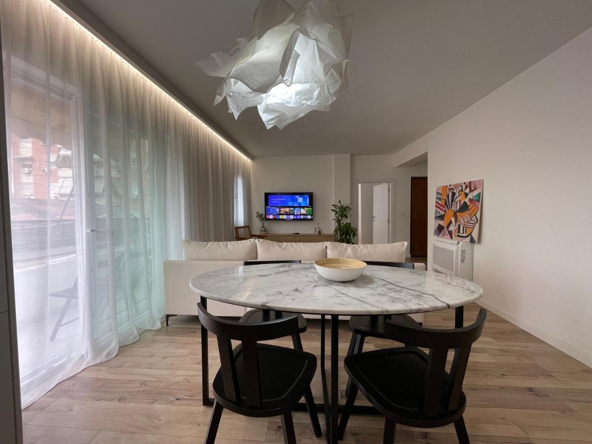 Myslym Shyri'S Apartments Tirana Exteriér fotografie